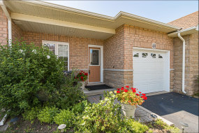 Property listing for #82-48 Manitoulin Trail, Hamilton, Ontario